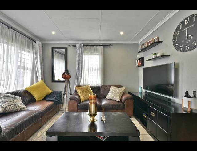 3 BEDROOM HOUSE FOR SALE IN LEOPARD’S REST